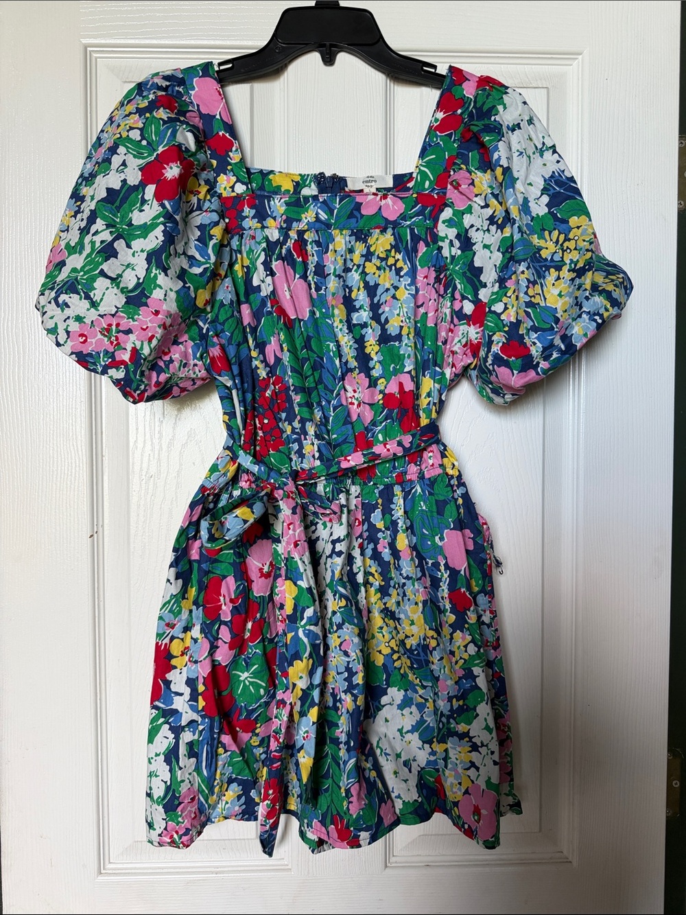 Floral puff sleeve romper